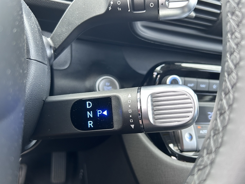 Photo 18 - Hyundai Inster