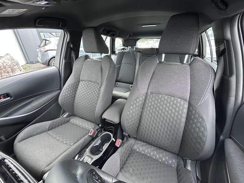 Photo 19 - Toyota Corolla Touring Spt