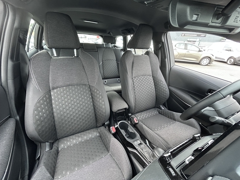 Photo 20 - Toyota Corolla Touring Spt