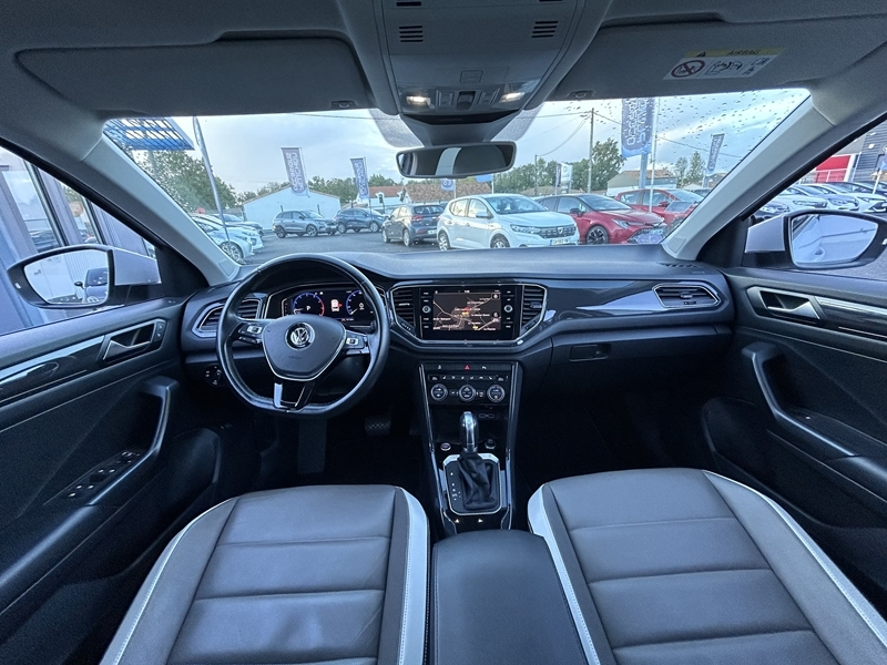 Photo 2 - Volkswagen T-Roc