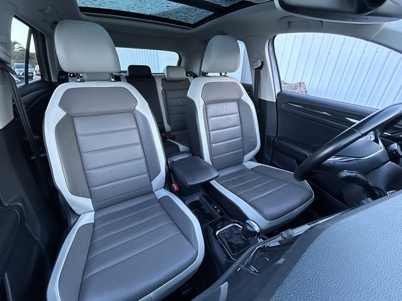 Photo 4 - Volkswagen T-Roc