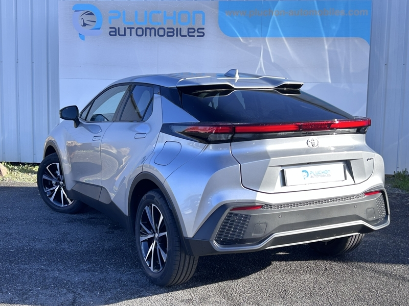 Photo 3 - Toyota C-HR