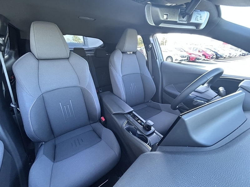 Photo 15 - Toyota C-HR