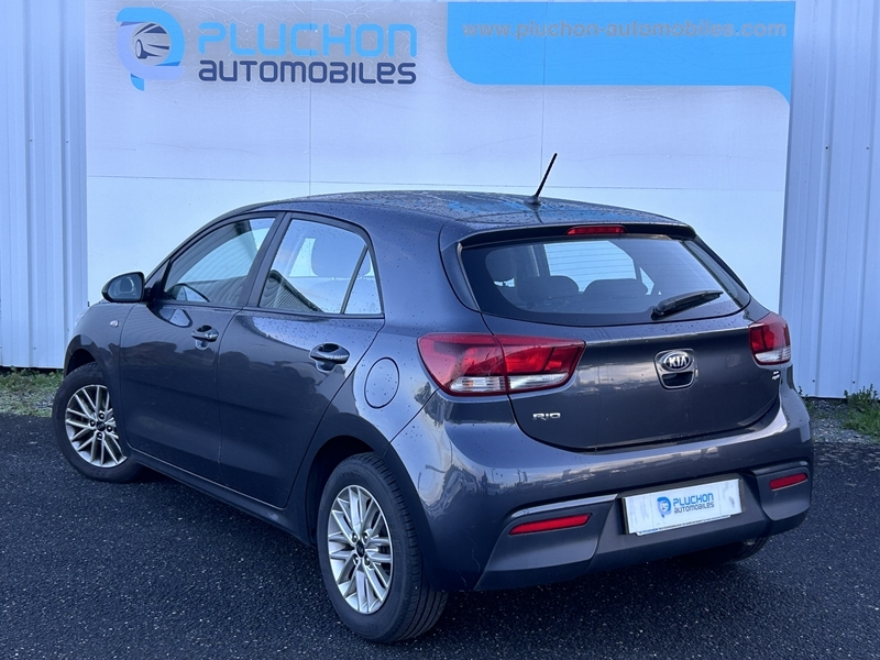 Photo 5 - Kia Rio