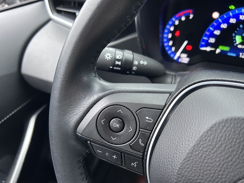 Photo 16 - Toyota Corolla Touring Spt