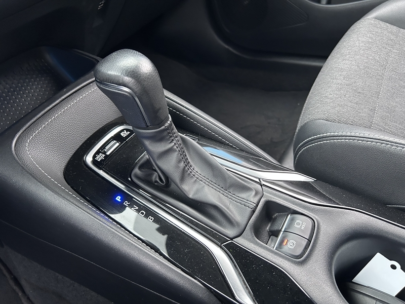 Photo 18 - Toyota Corolla Touring Spt