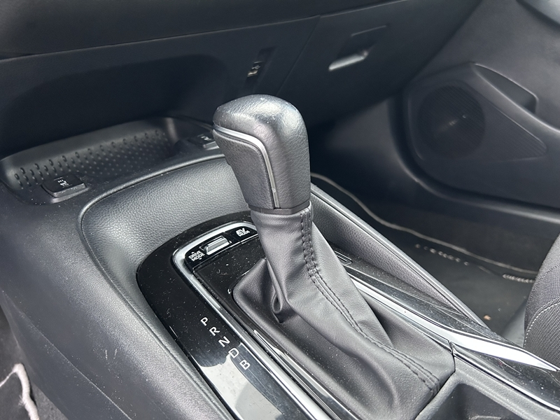 Photo 7 - Toyota Corolla Touring Spt