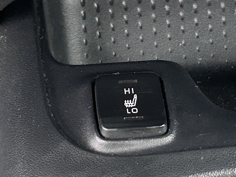 Photo 8 - Toyota Corolla Touring Spt