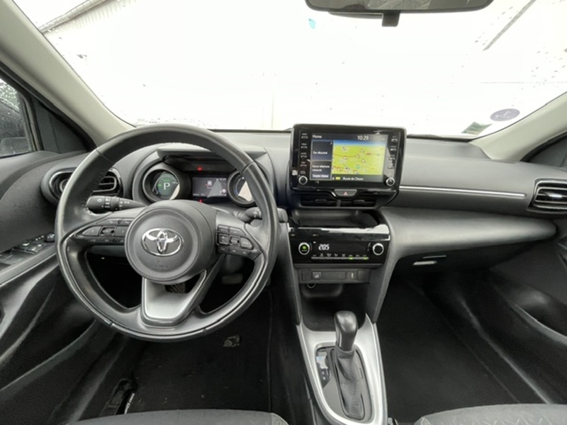 Photo 2 - Toyota Yaris Cross