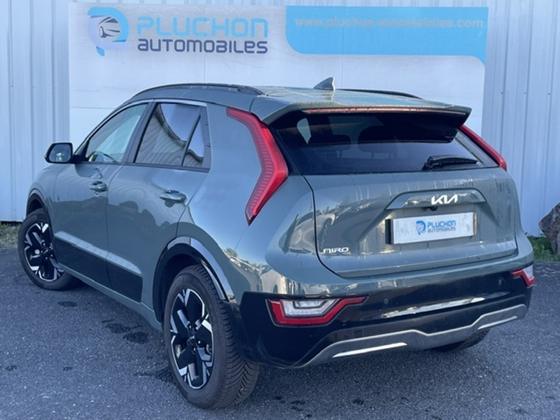 Photo 3 - Kia Niro