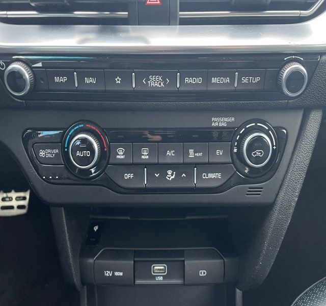 11 img-vehicule.jpgKia
                            img-vehicule.jpgE-Niro