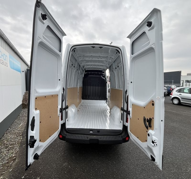 4 img-vehicule.jpgNissan
                            img-vehicule.jpgInterstar Fg