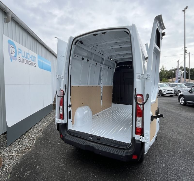 5 img-vehicule.jpgNissan
                            img-vehicule.jpgInterstar Fg