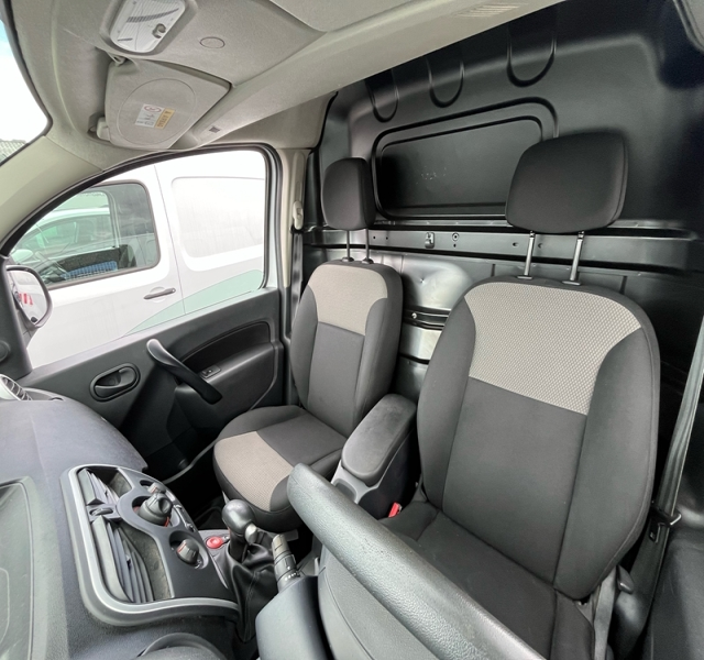 14 img-vehicule.jpgRenault
                            img-vehicule.jpgKangoo II Express