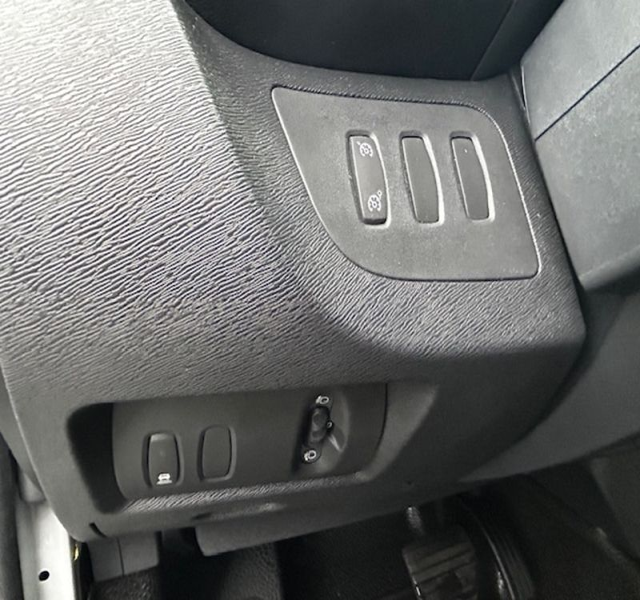 12 img-vehicule.jpgRenault
                            img-vehicule.jpgKangoo II Express