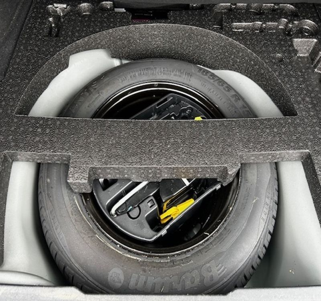 4 img-vehicule.jpgPeugeot
                            img-vehicule.jpg2008