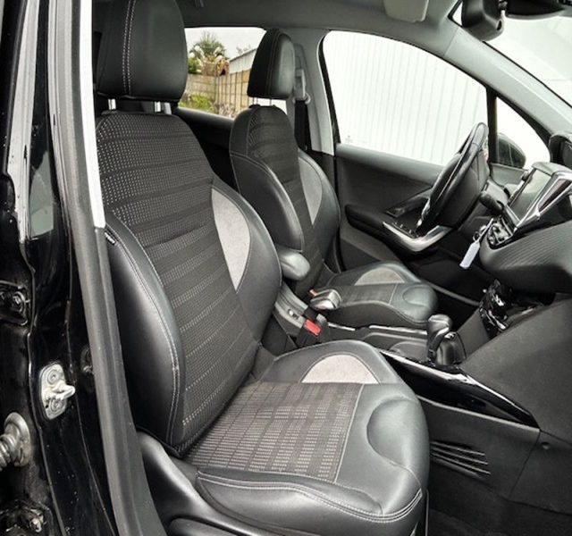 6 img-vehicule.jpgPeugeot
                            img-vehicule.jpg2008
