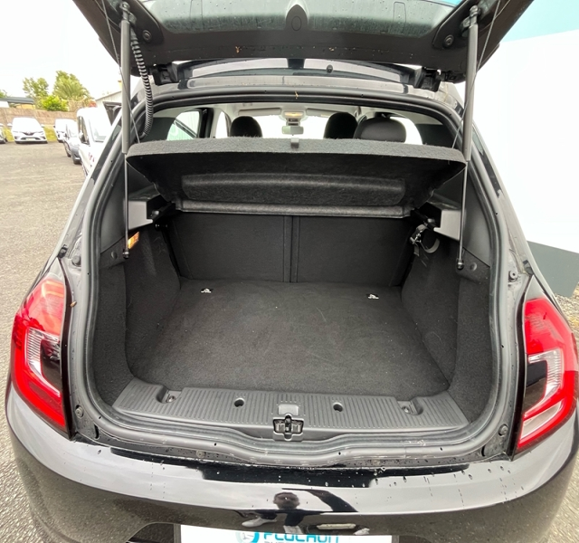 5 img-vehicule.jpgRenault
                            img-vehicule.jpgTwingo III