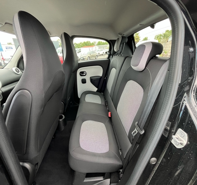 13 img-vehicule.jpgRenault
                            img-vehicule.jpgTwingo III