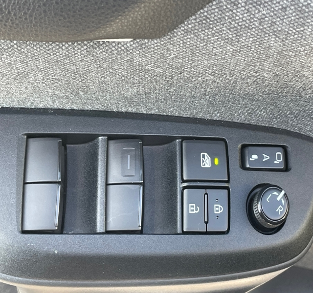 11 img-vehicule.jpgToyota
                            img-vehicule.jpgYaris