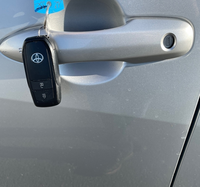19 img-vehicule.jpgToyota
                            img-vehicule.jpgYaris
