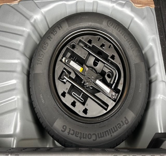 4 img-vehicule.jpgRenault
                            img-vehicule.jpgClio V