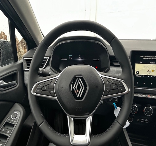 8 img-vehicule.jpgRenault
                            img-vehicule.jpgClio V