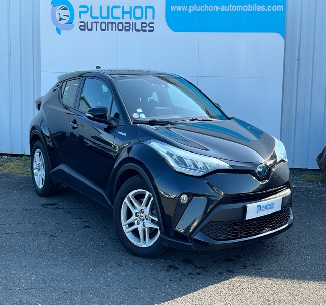 Toyota
        C-HR