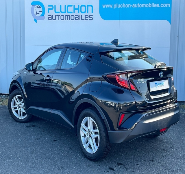 Toyota
                C-HR