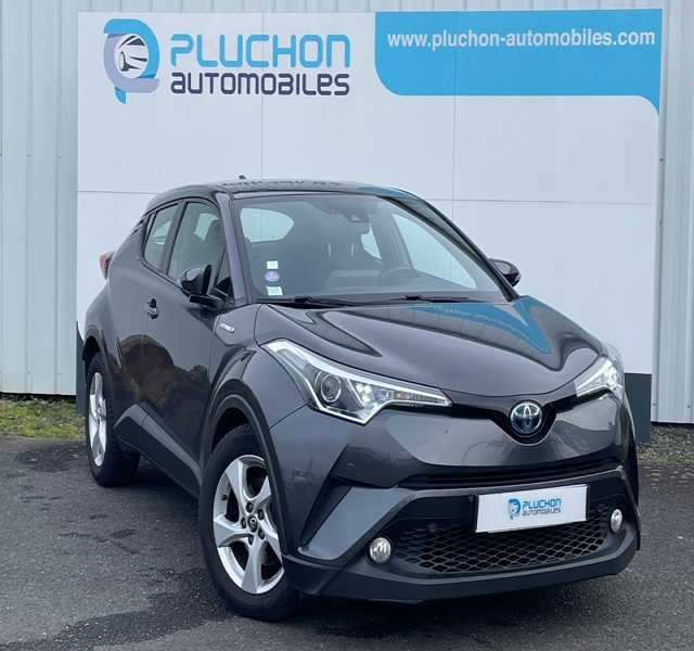 Toyota
        C-HR