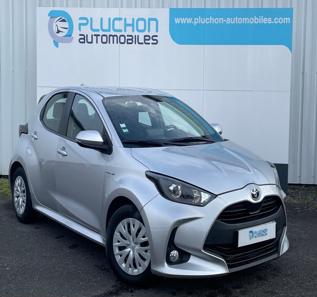 Toyota
        Yaris