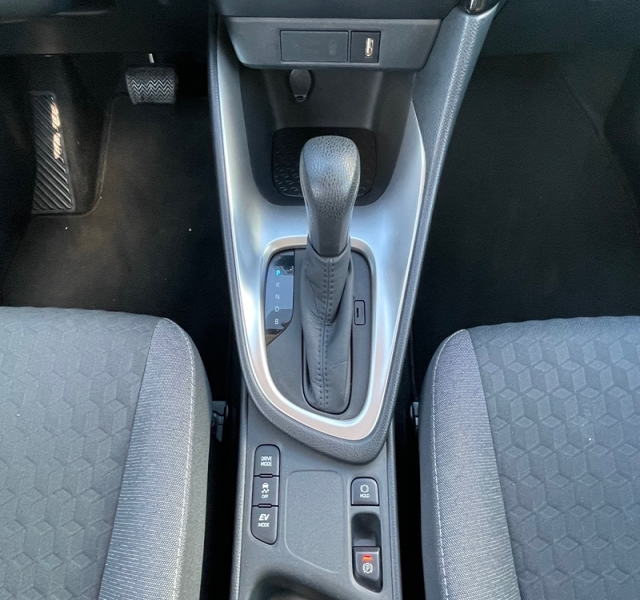 9 img-vehicule.jpgToyota
                            img-vehicule.jpgYaris