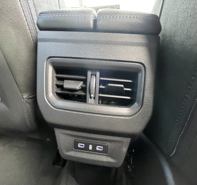 7 img-vehicule.jpgRenault
                            img-vehicule.jpgAustral