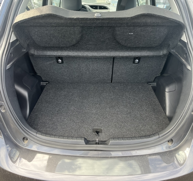 14 img-vehicule.jpgToyota
                            img-vehicule.jpgYaris