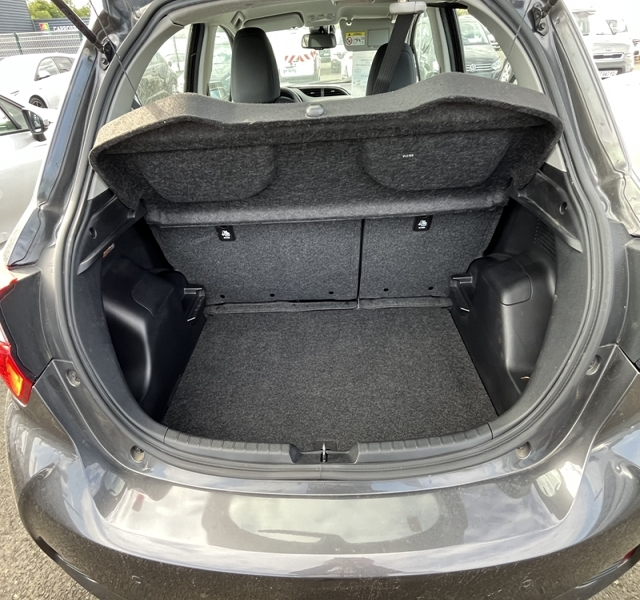 16 img-vehicule.jpgToyota
                            img-vehicule.jpgYaris