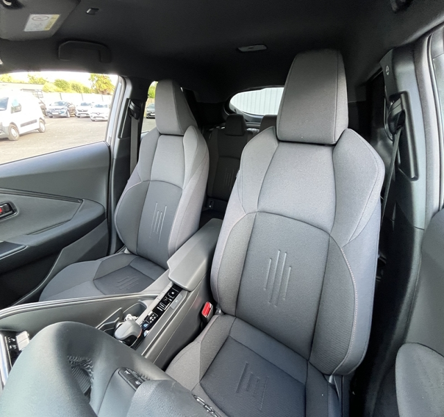 11 img-vehicule.jpgToyota
                            img-vehicule.jpgC-HR