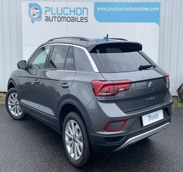 Volkswagen
                T-Roc
