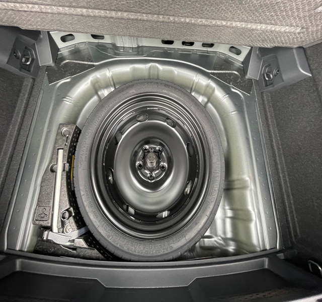 4 img-vehicule.jpgVolkswagen
                            img-vehicule.jpgT-Roc