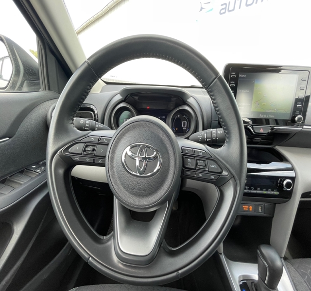 6 img-vehicule.jpgToyota
                            img-vehicule.jpgYaris Cross