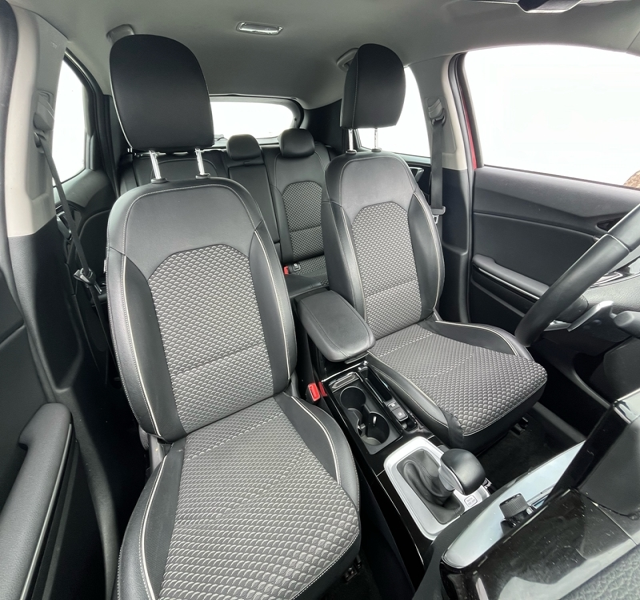 9 img-vehicule.jpgKia
                            img-vehicule.jpgXceed
