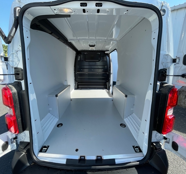 4 img-vehicule.jpgCitroen
                            img-vehicule.jpgJumpy Fg