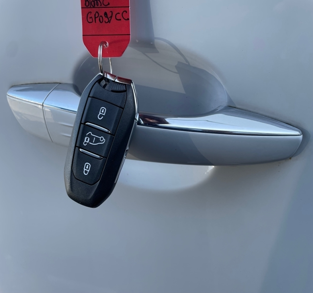 17 img-vehicule.jpgCitroen
                            img-vehicule.jpgJumpy Fg