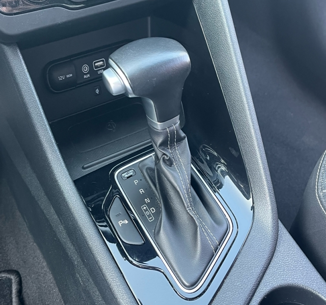 8 img-vehicule.jpgKia
                            img-vehicule.jpgNiro