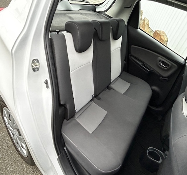 4 img-vehicule.jpgToyota
                            img-vehicule.jpgYaris