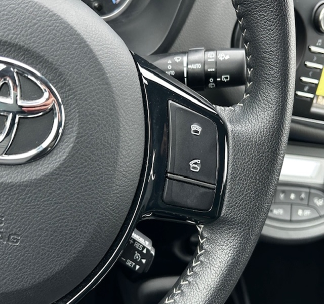 9 img-vehicule.jpgToyota
                            img-vehicule.jpgYaris