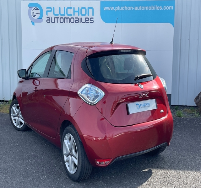 2 img-vehicule.jpgRenault
                            img-vehicule.jpgZoe