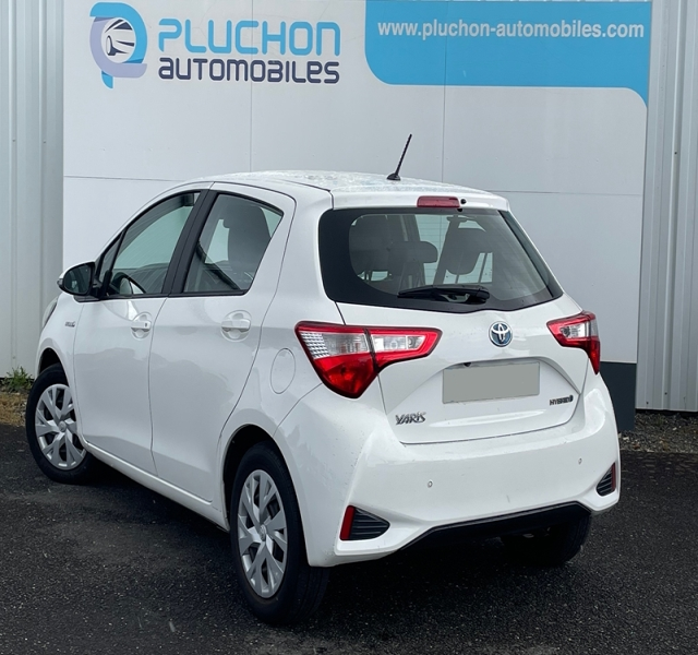 Toyota
                Yaris