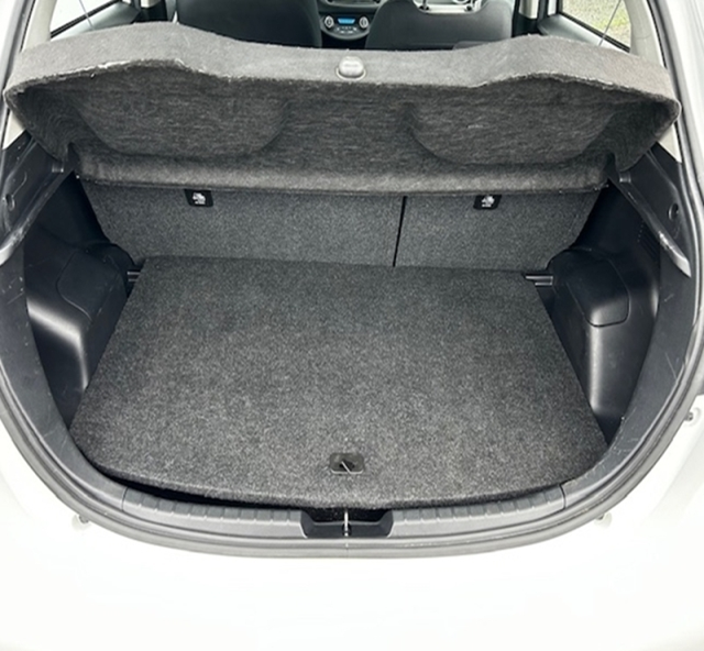 3 img-vehicule.jpgToyota
                            img-vehicule.jpgYaris