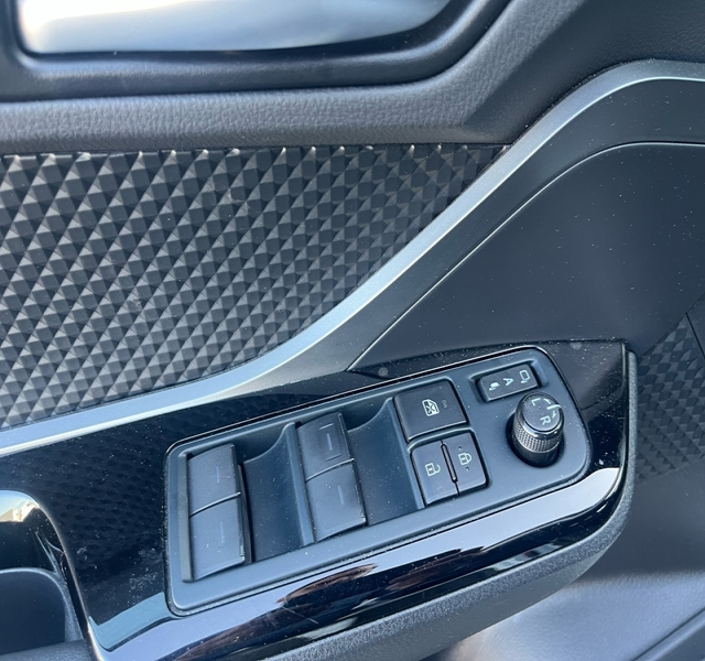 9 img-vehicule.jpgToyota
                            img-vehicule.jpgC-HR