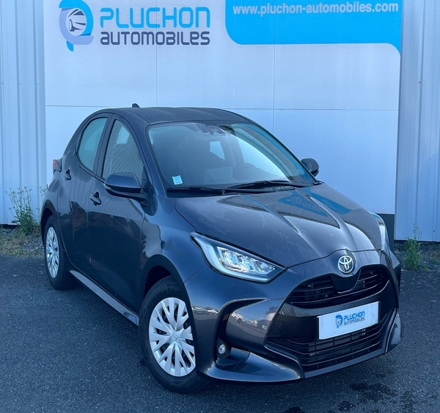 Toyota
                Yaris